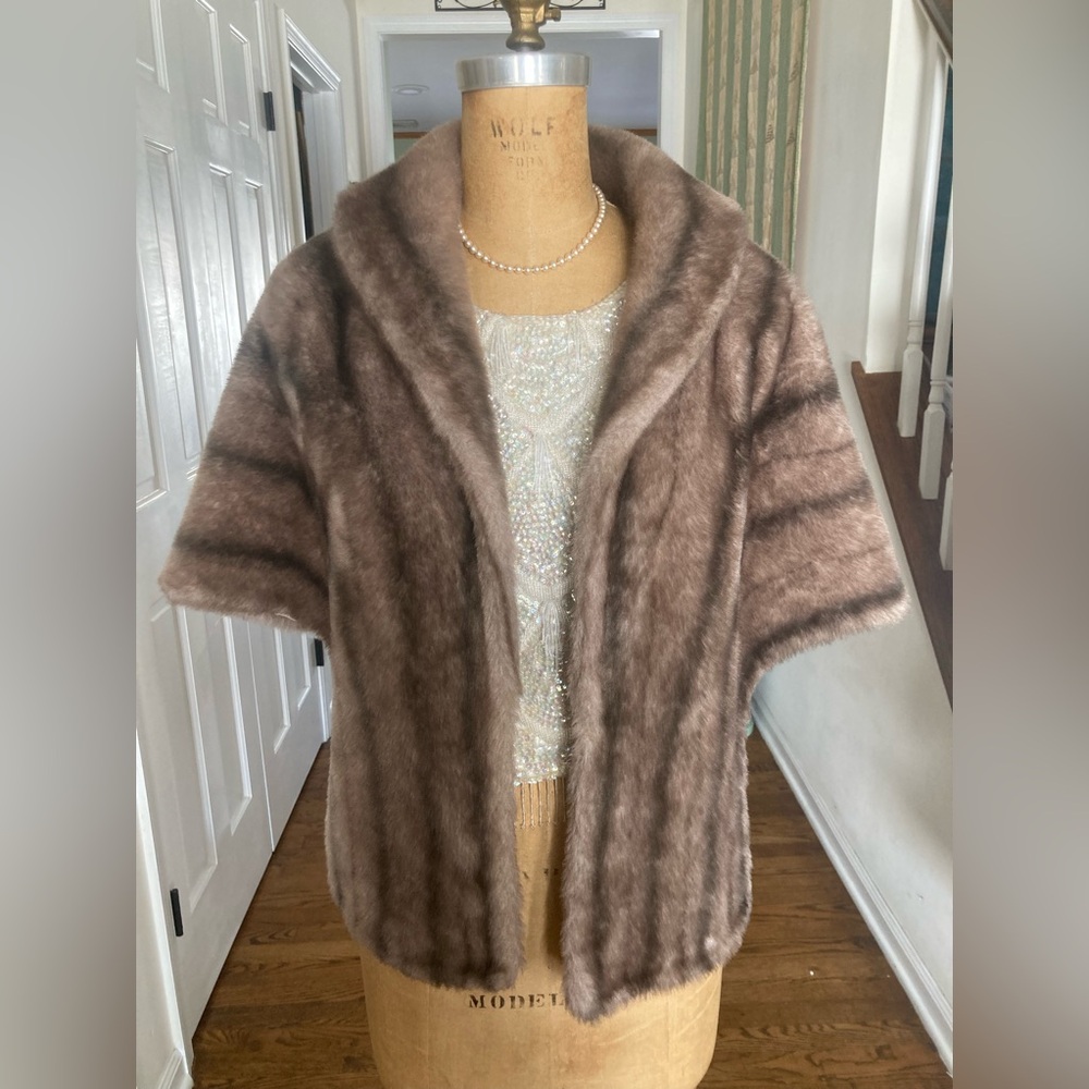 Vintage Faux Mink Stole with collar Small Medium GORGEOUS Wedding Costume Retro!